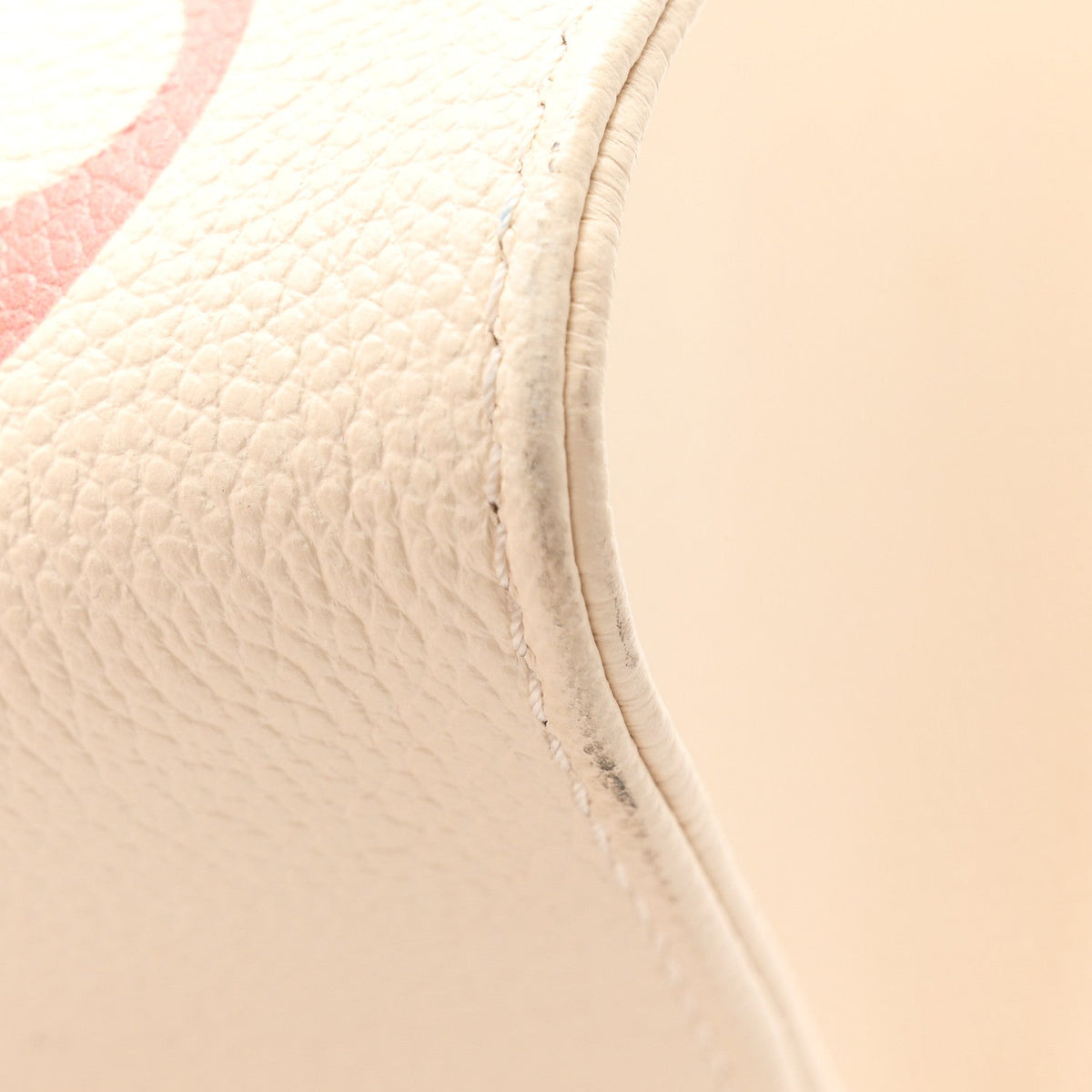Empreinte Monogram Giant Onthego Mm Crem Handbag