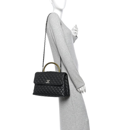 Medium Quilted Caviar Flap Shoulder Bag - Black
