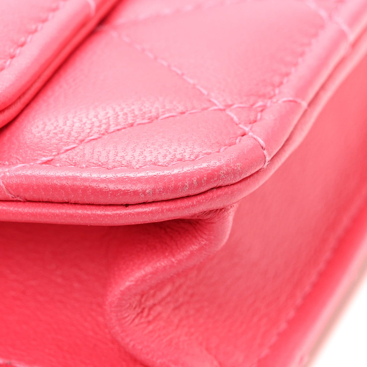 Quilted Lambskin Wallet Bag - Pink