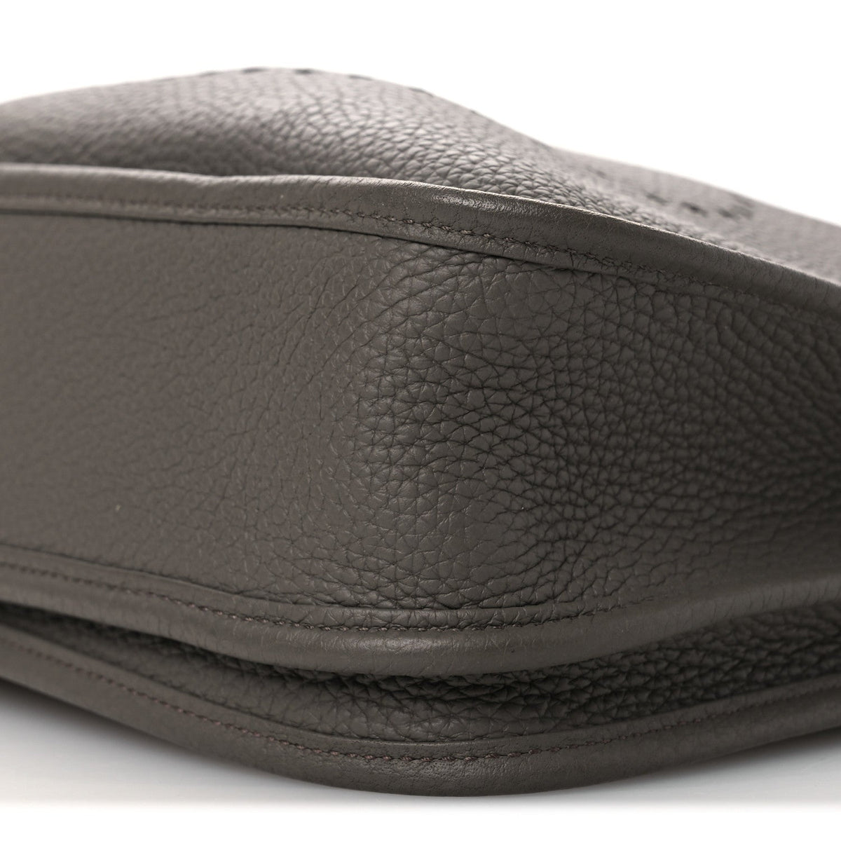 Taurillon Clemence Evelyne Iii Pm Etain Handbag