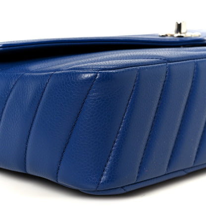 Quilted Caviar Flap Shoulder Bag - Blue