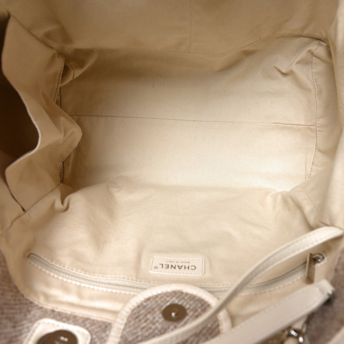 Medium Calfskin Tote Bag - Beige