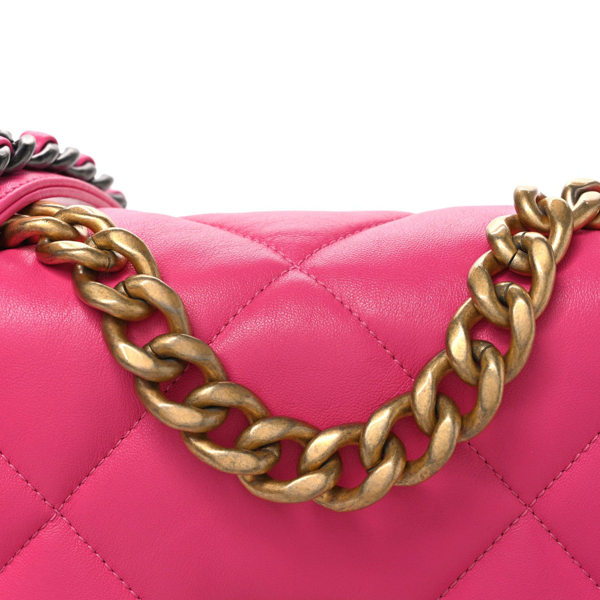 Medium Quilted Lambskin Flap Shoulder Bag - Pink