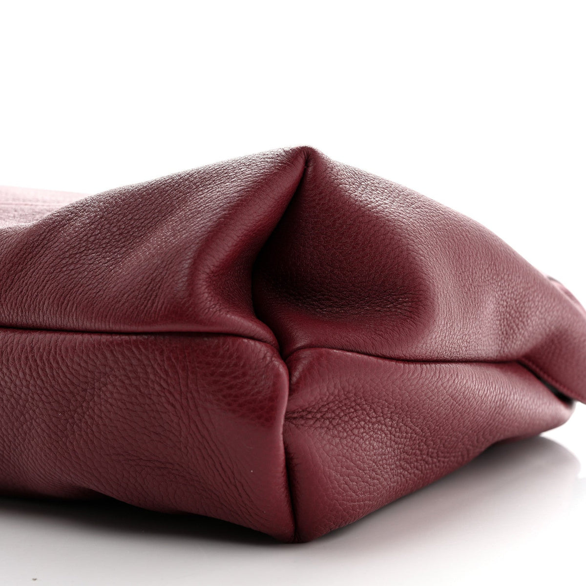 Maxi Calfskin Shoulder Bag - Red