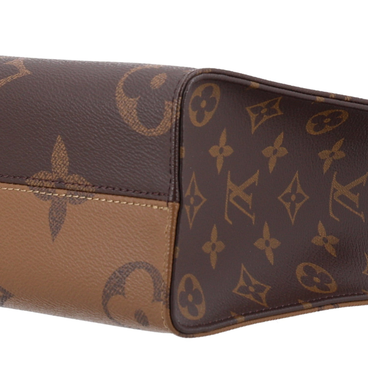 Reverse Monogram Giant Onthego Bb Handbag