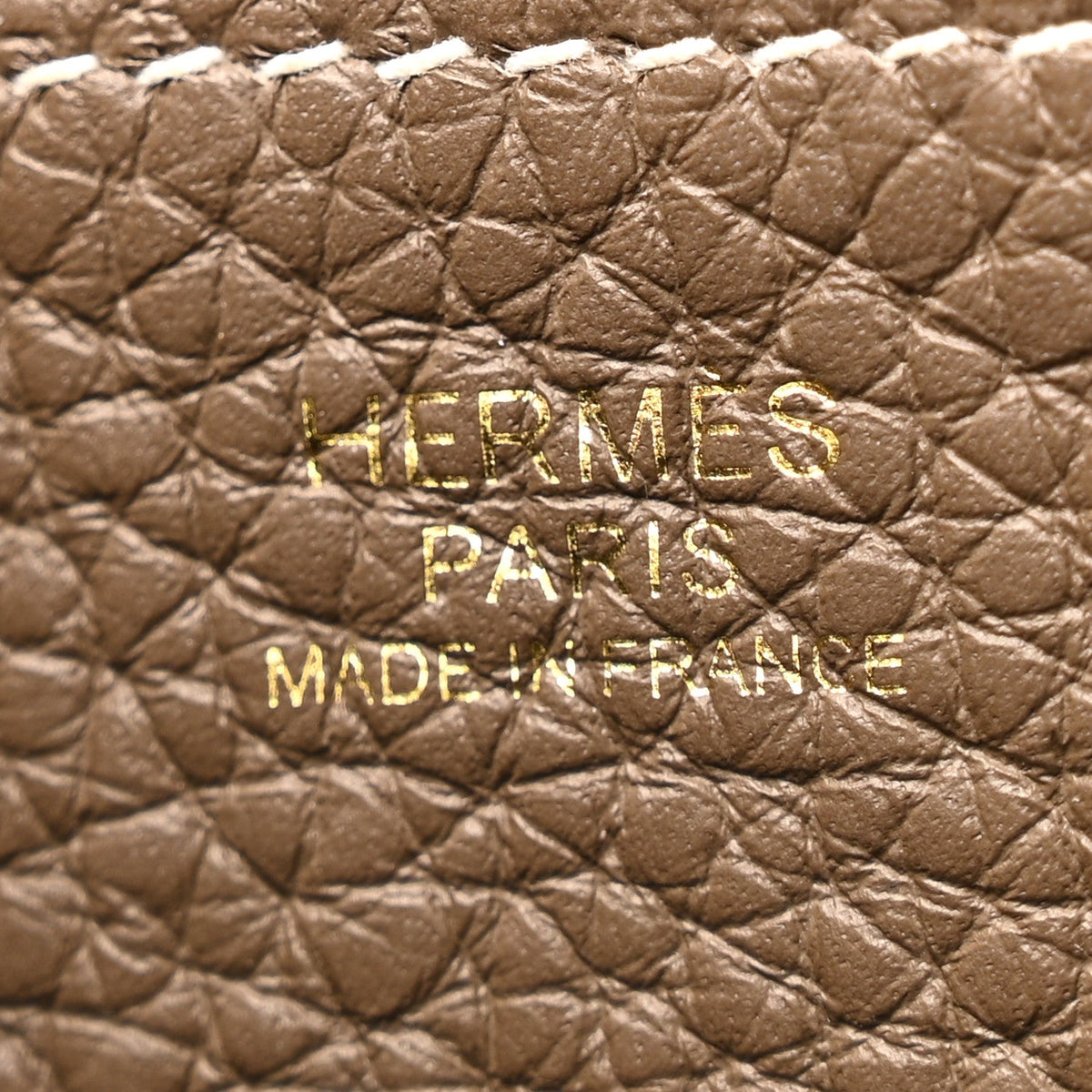 Taurillon Clemence Halzan 31 Gm Etoupe Handbag