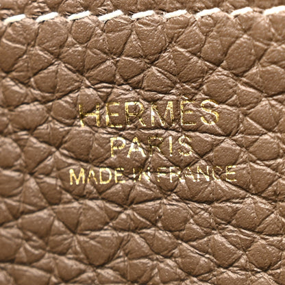 Taurillon Clemence Halzan 31 Gm Etoupe Handbag