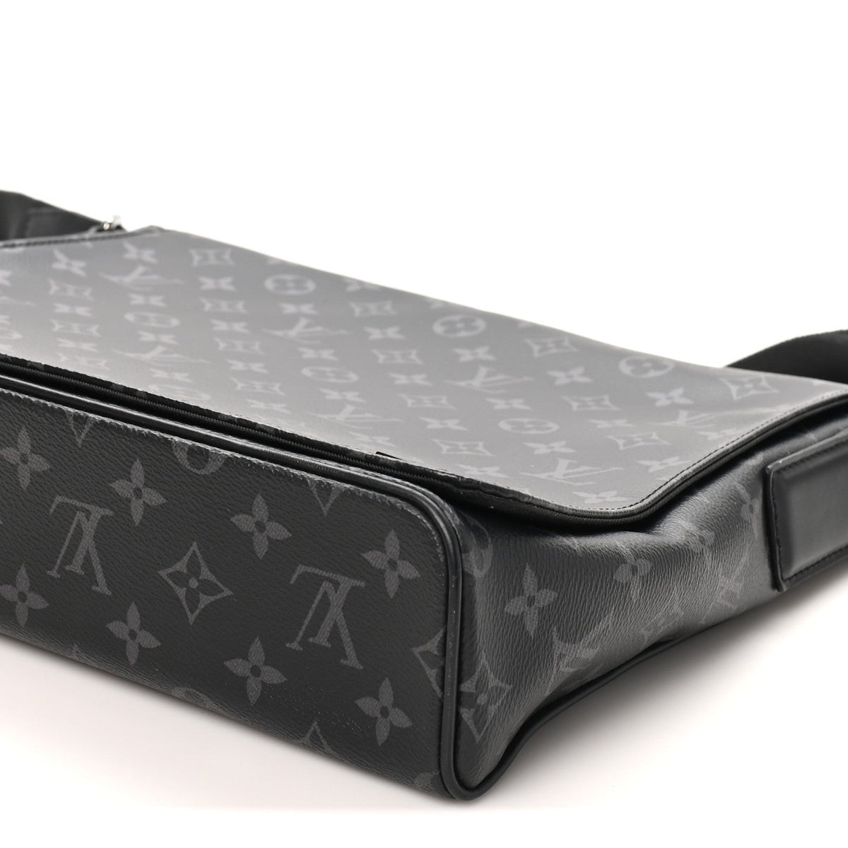 Monogram Eclipse District Mm Handbag