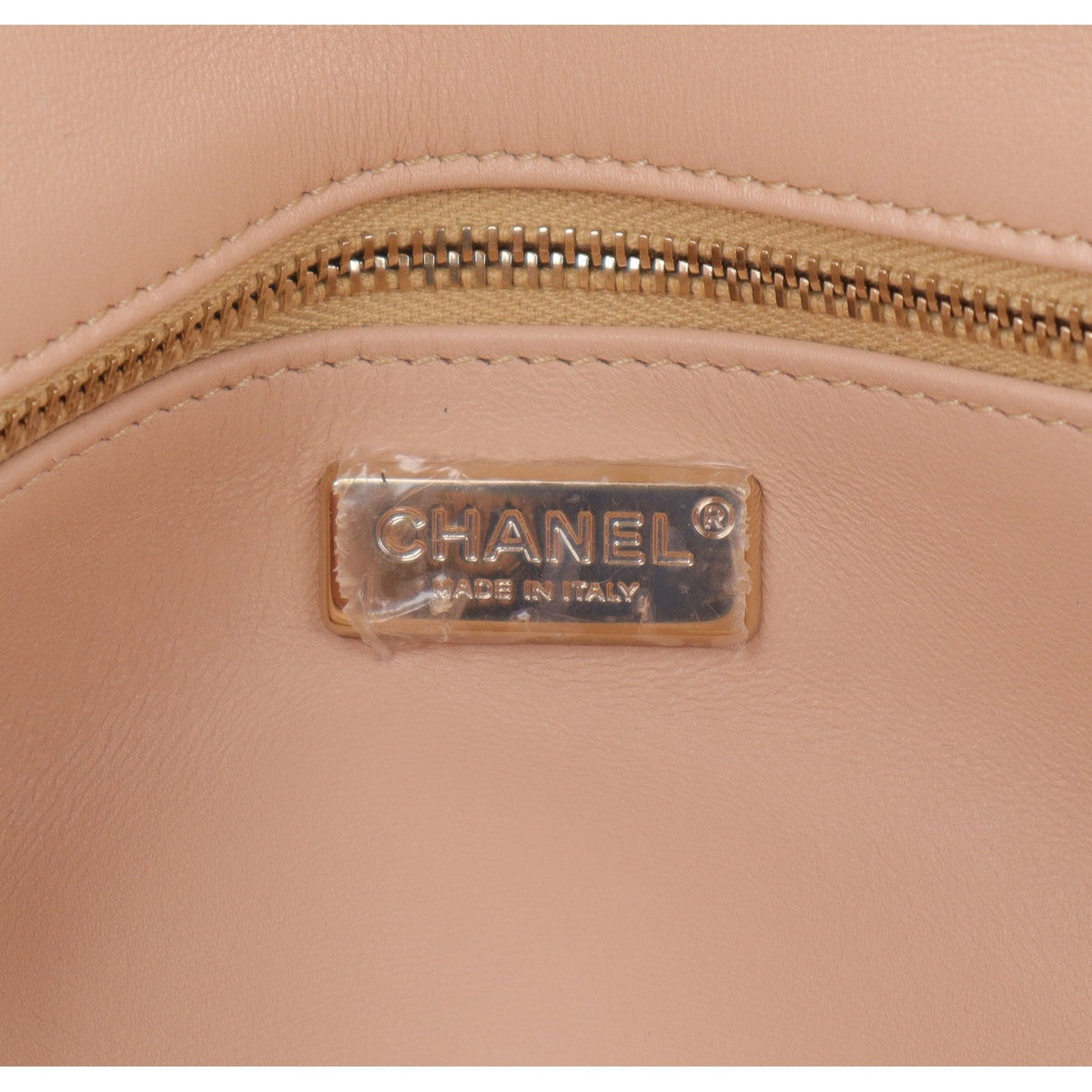 Small Flap Shoulder Bag - Red