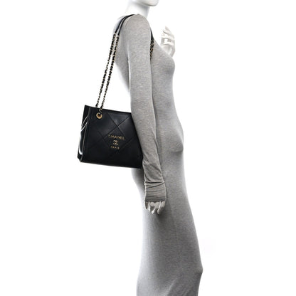 Small Calfskin Handbag - Black