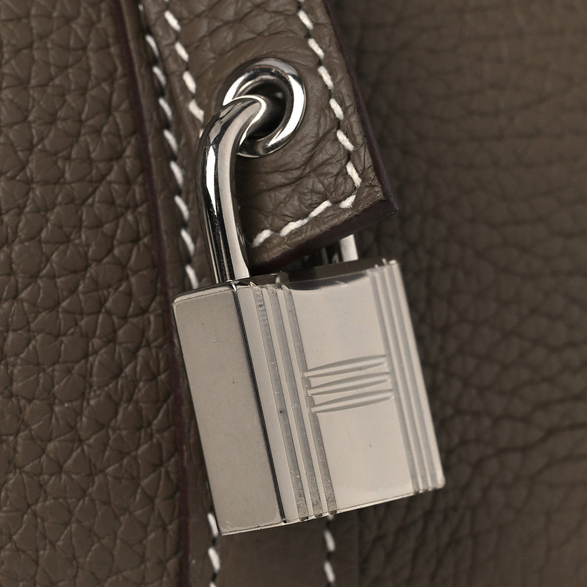 Taurillon Clemence Picotin Lock Mm Etoup Handbag