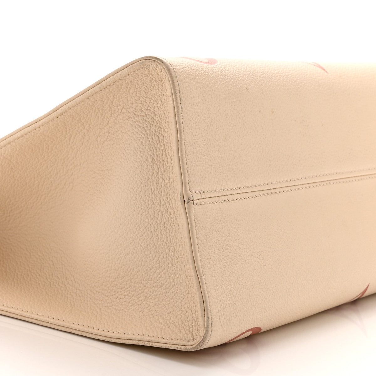Empreinte Monogram Giant Onthego Mm Crem Handbag