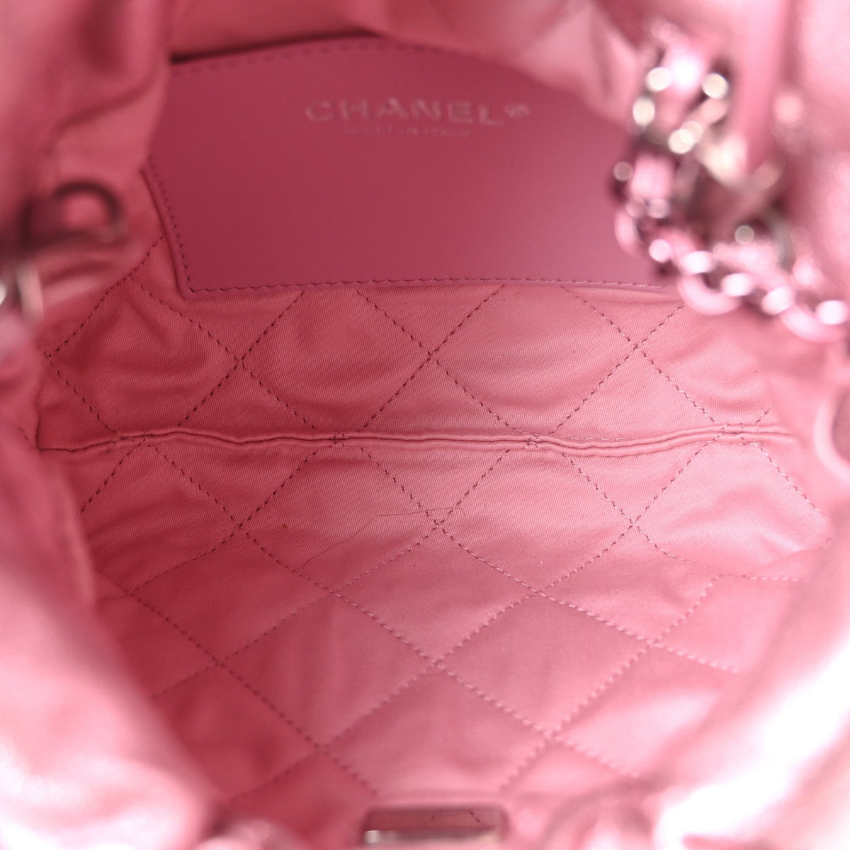 Mini Quilted Lambskin Handbag - Red