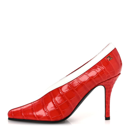 Crocodile Embossed Patent Calfskin Pumps Coral White
