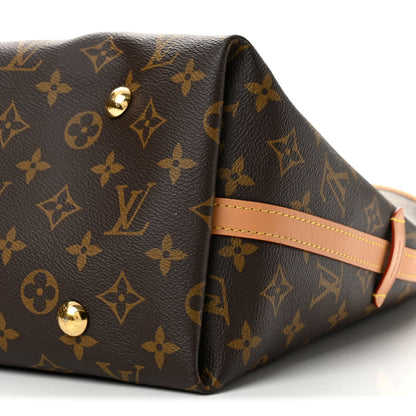 Monogram Carryall Mm Handbag