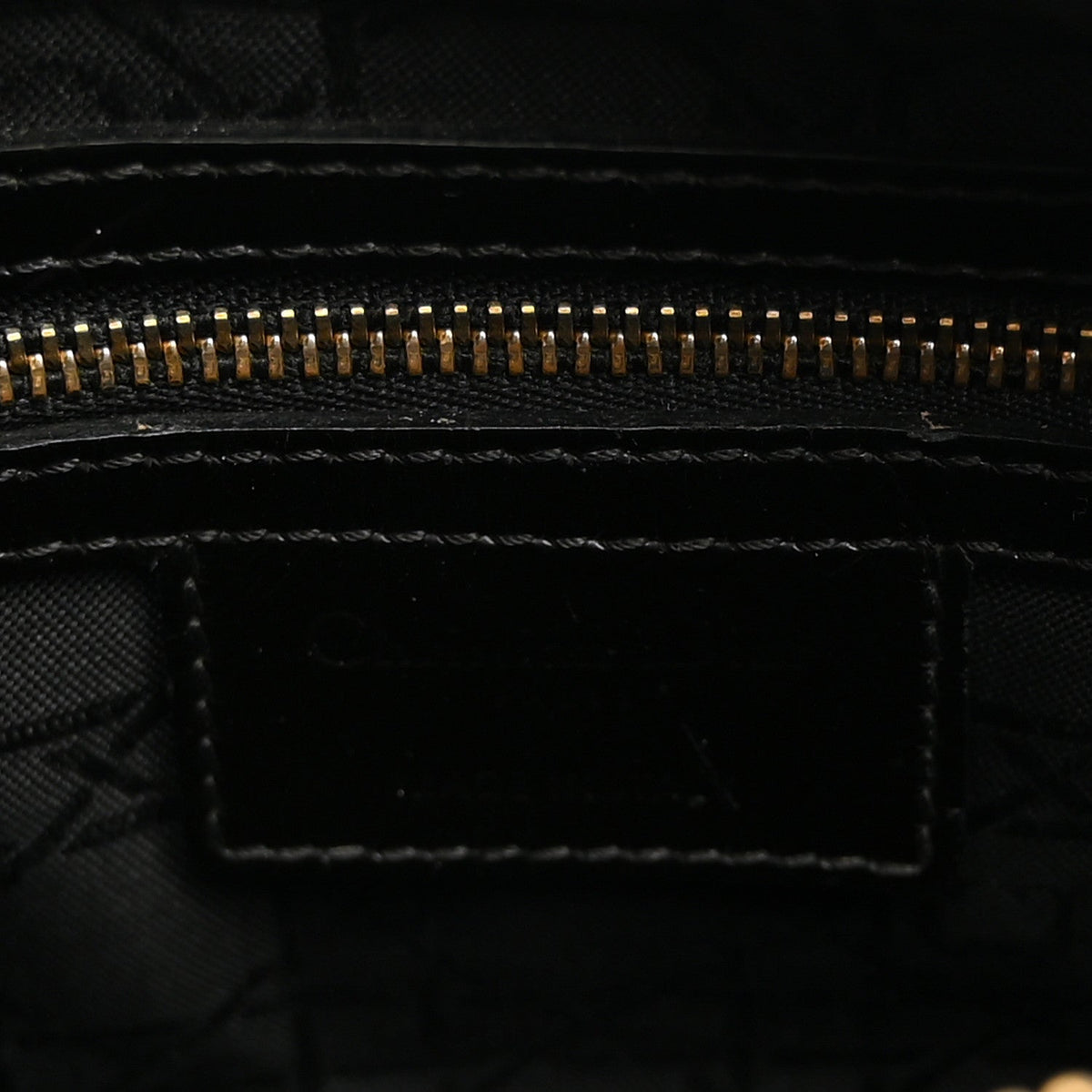 Medium Handbag - Black