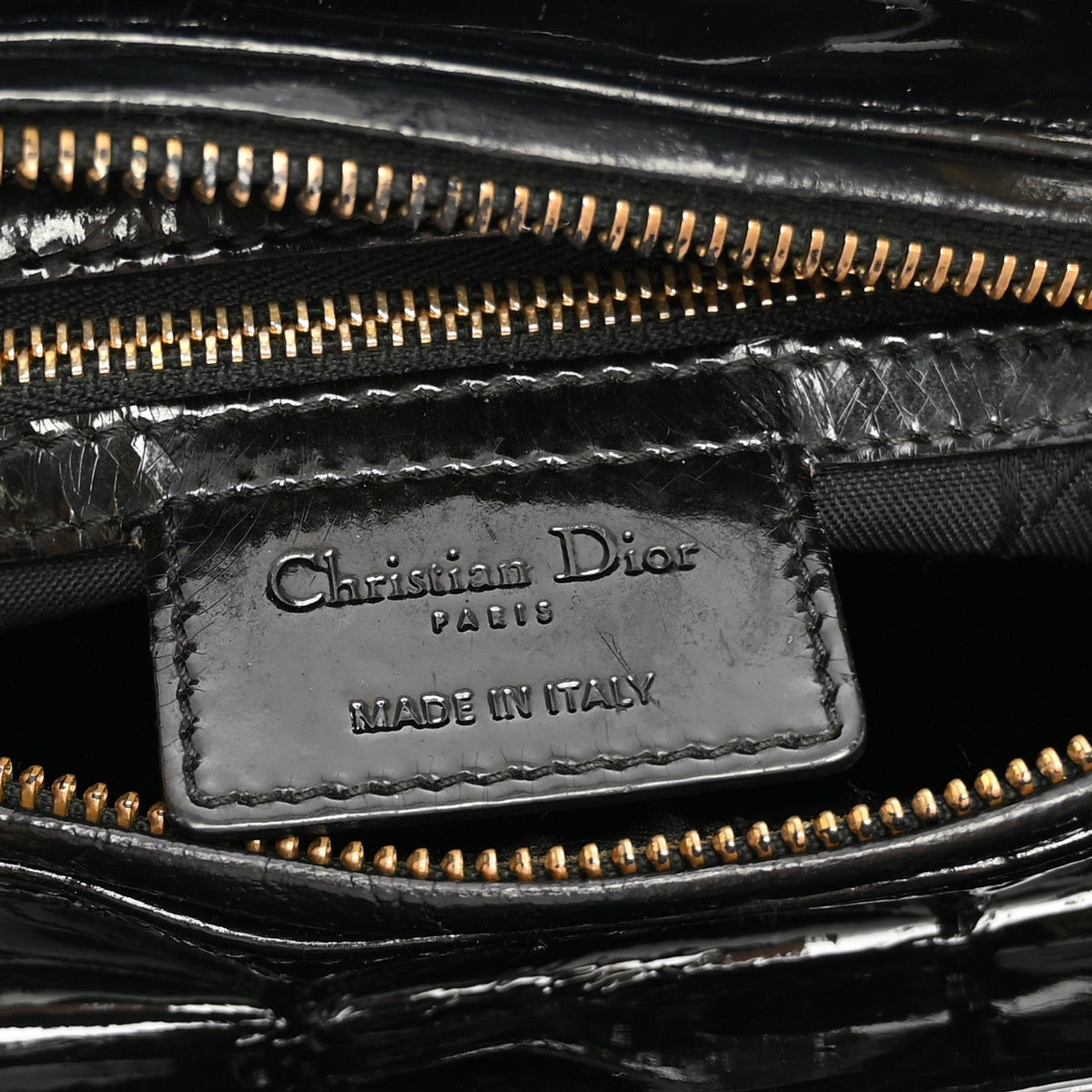 Medium Handbag - Black