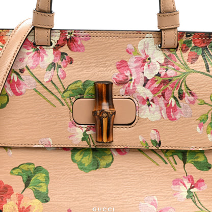 Small Calfskin Handbag - Pink