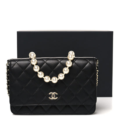 Quilted Lambskin Wallet Bag - Black