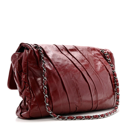 Maxi Calfskin Flap Shoulder Bag - Red