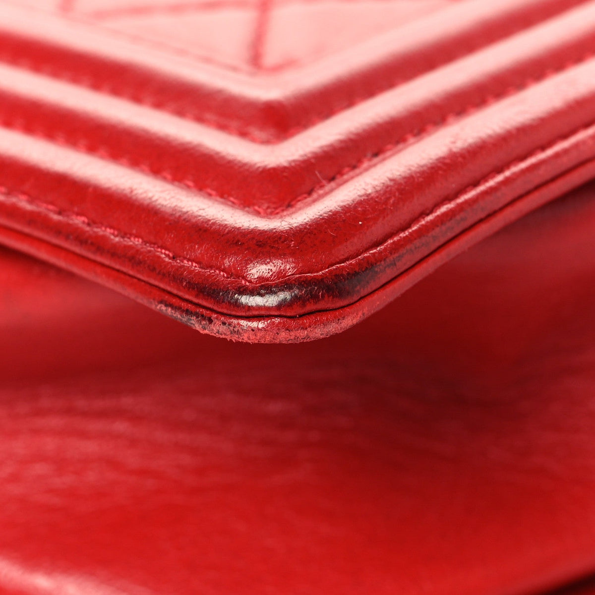 Medium Quilted Lambskin Flap Shoulder Bag - Red