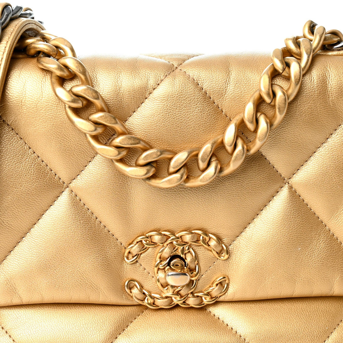 Medium Quilted Goatskin Flap Shoulder Bag - Gold