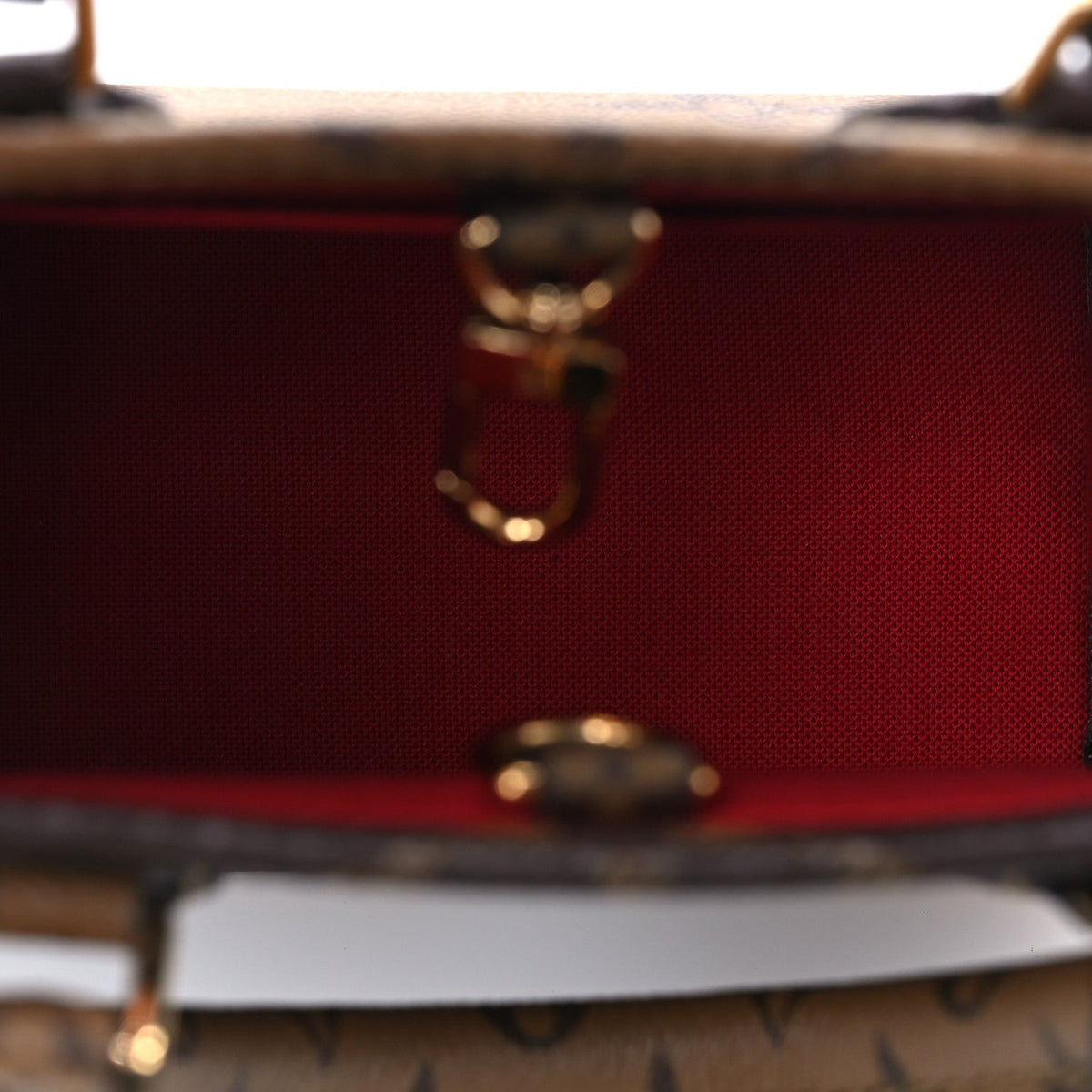 Reverse Monogram Giant Onthego Bb Handbag
