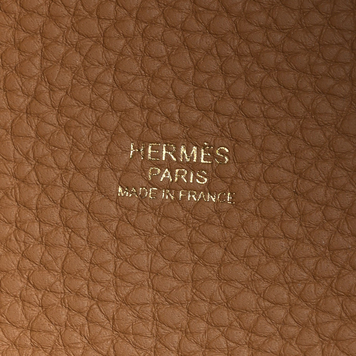 Taurillon Clemence Picotin Lock Mm Biscu Handbag