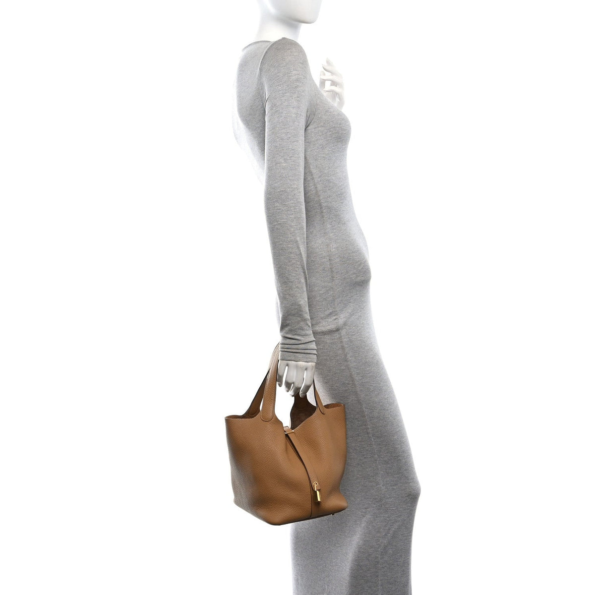 Taurillon Clemence Picotin Lock Mm Biscu Handbag