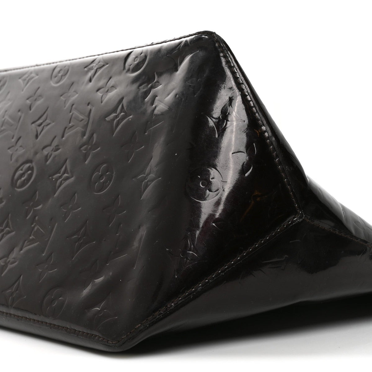 Vernis Bellevue Gm Amarante Handbag