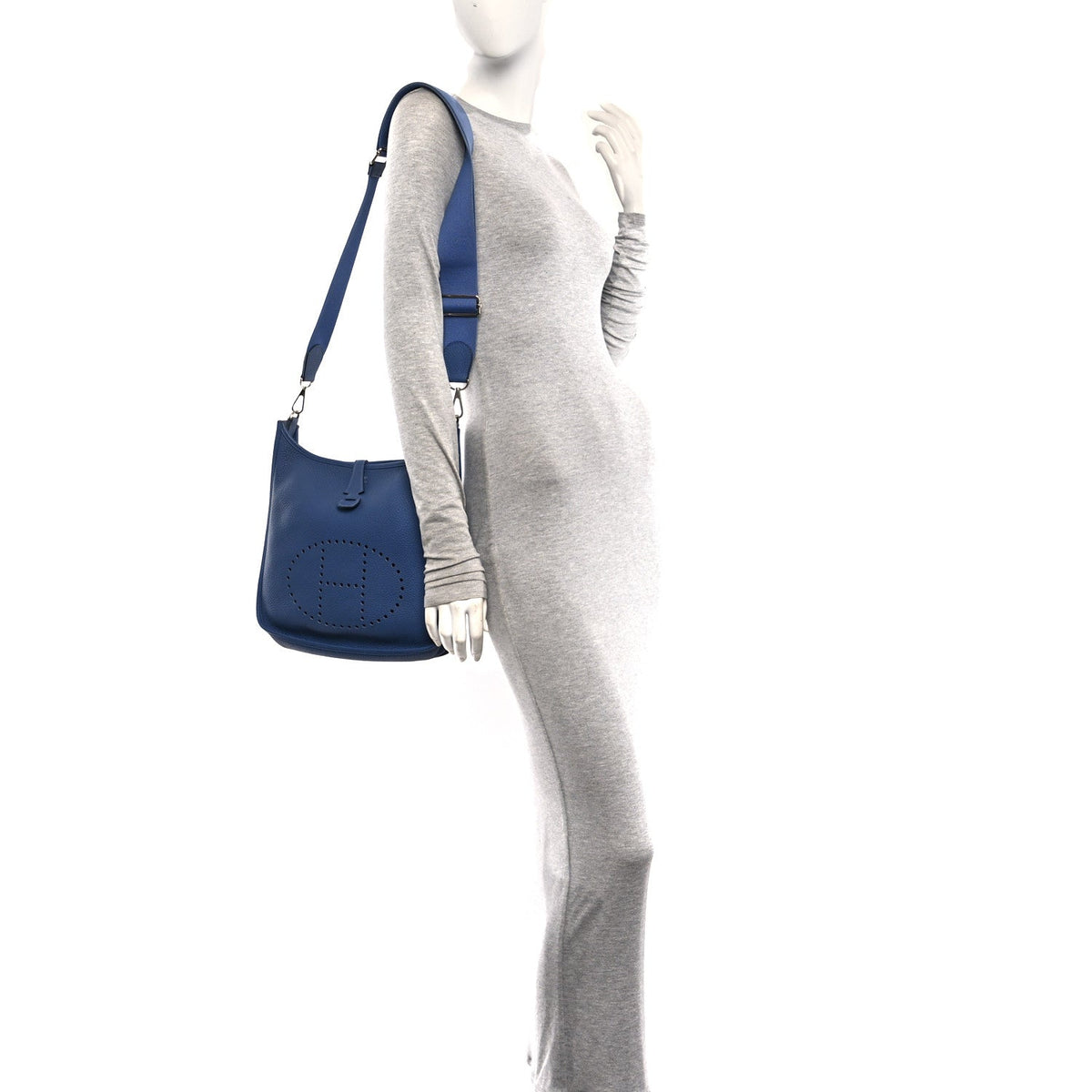 Taurillon Clemence Evelyne Iii Pm Bleu A Handbag