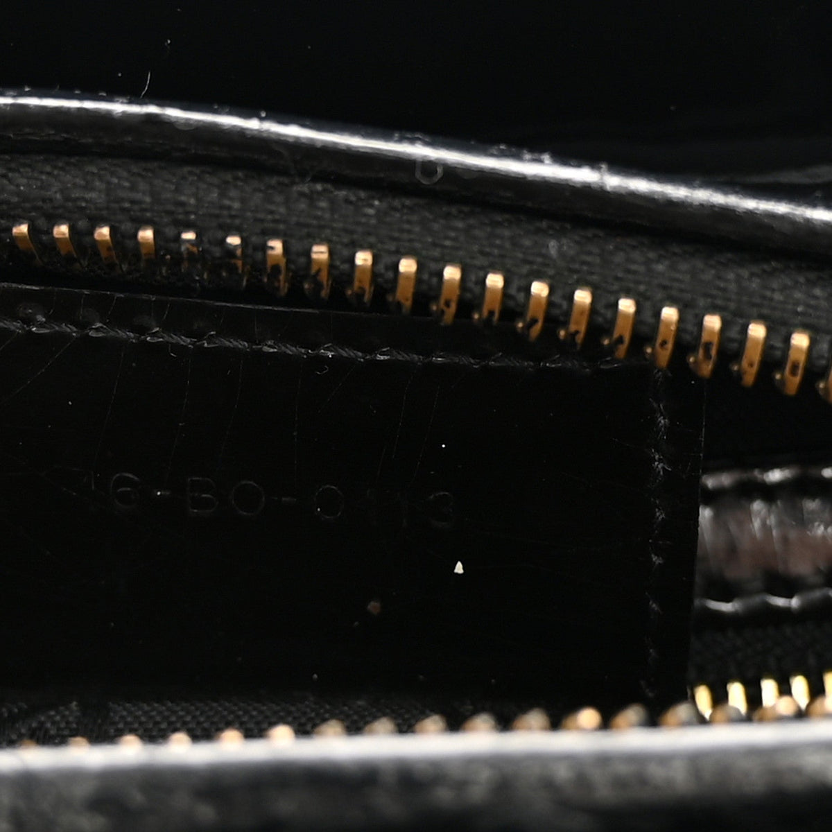 Medium Handbag - Black