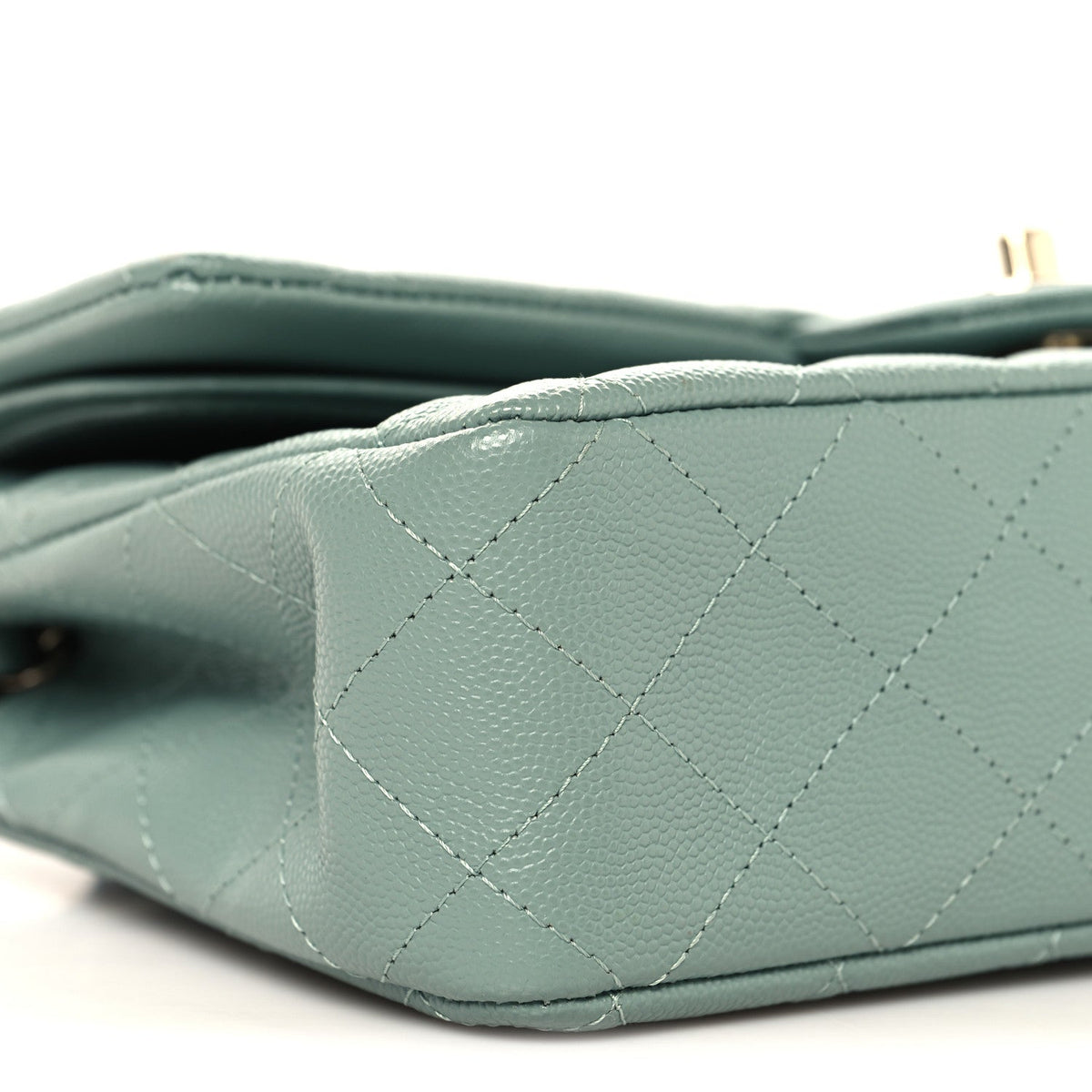 Medium Quilted Caviar Flap Shoulder Bag - Green