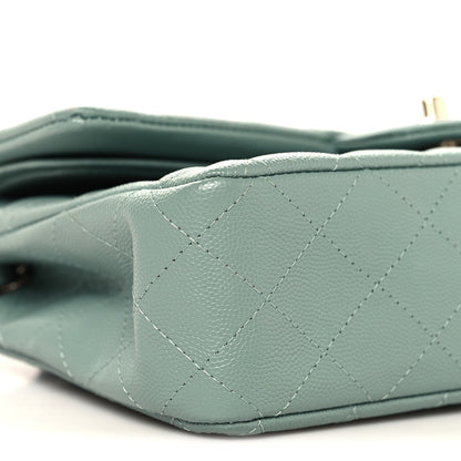 Medium Quilted Caviar Flap Shoulder Bag - Green