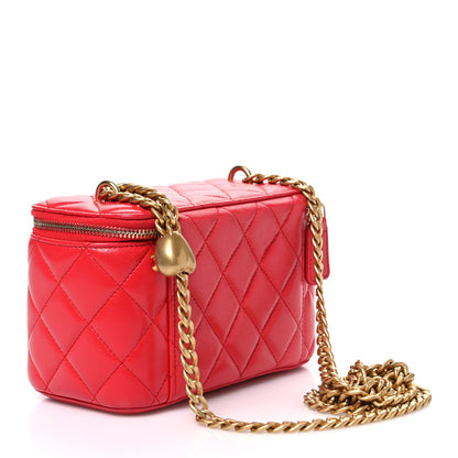 Quilted Caviar Handbag - Red