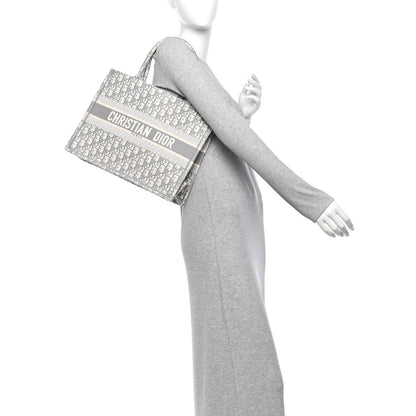 Medium Tote Bag - Grey