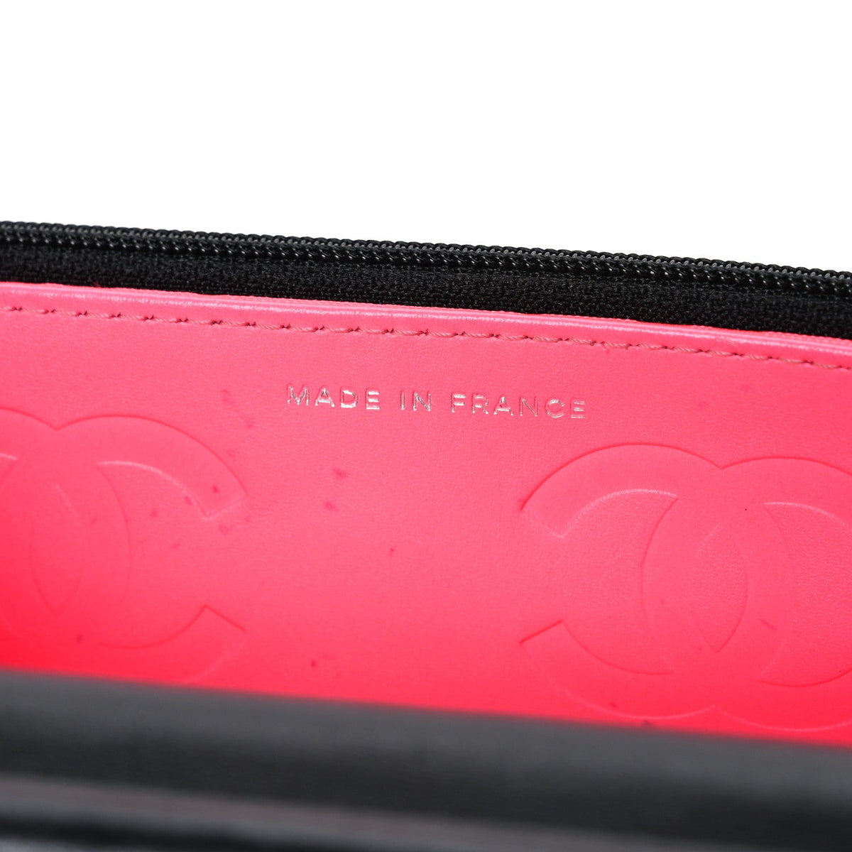 Quilted Calfskin Wallet Bag - Black