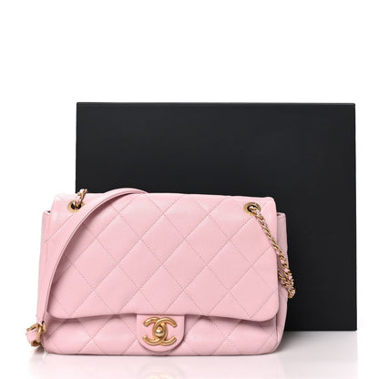 Medium Quilted Caviar Flap Shoulder Bag - Pink