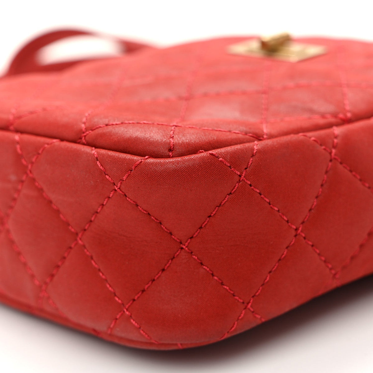 Quilted Calfskin Handbag - Red