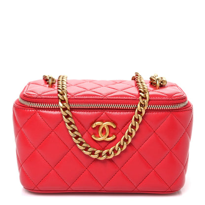 Quilted Caviar Handbag - Red