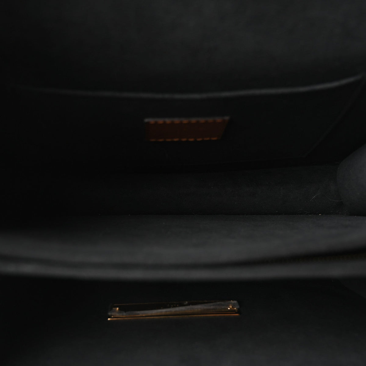 Reverse Monogram Dauphine Mm Handbag