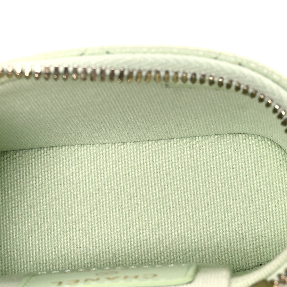 Small Quilted Caviar Handbag - Light Green
