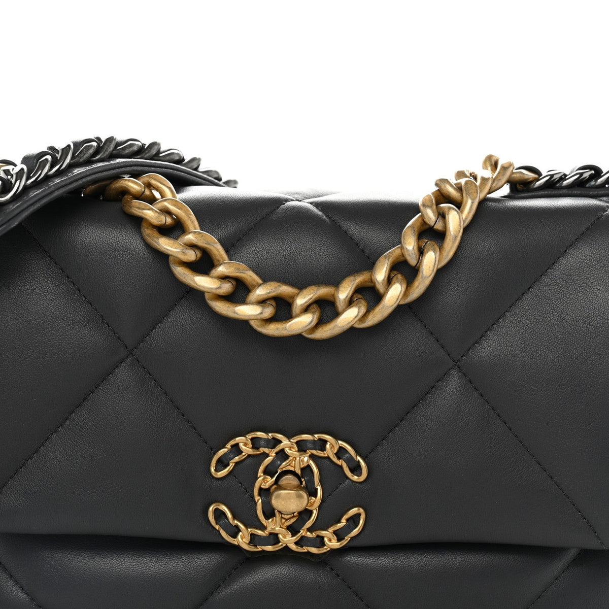 Medium Quilted Lambskin Flap Shoulder Bag - Grey