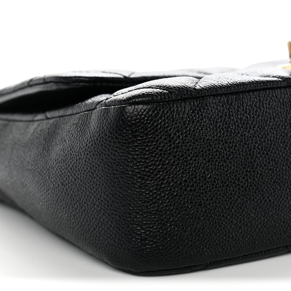 Large Quilted Caviar Flap Shoulder Bag - Black