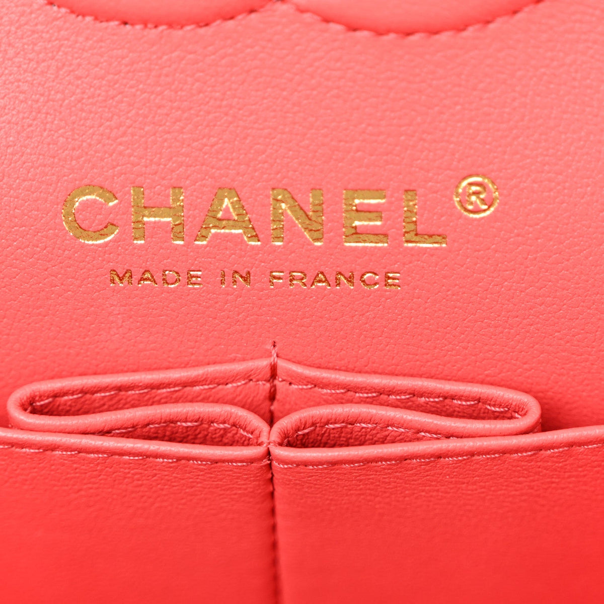 Small Quilted Caviar Flap Shoulder Bag - Red