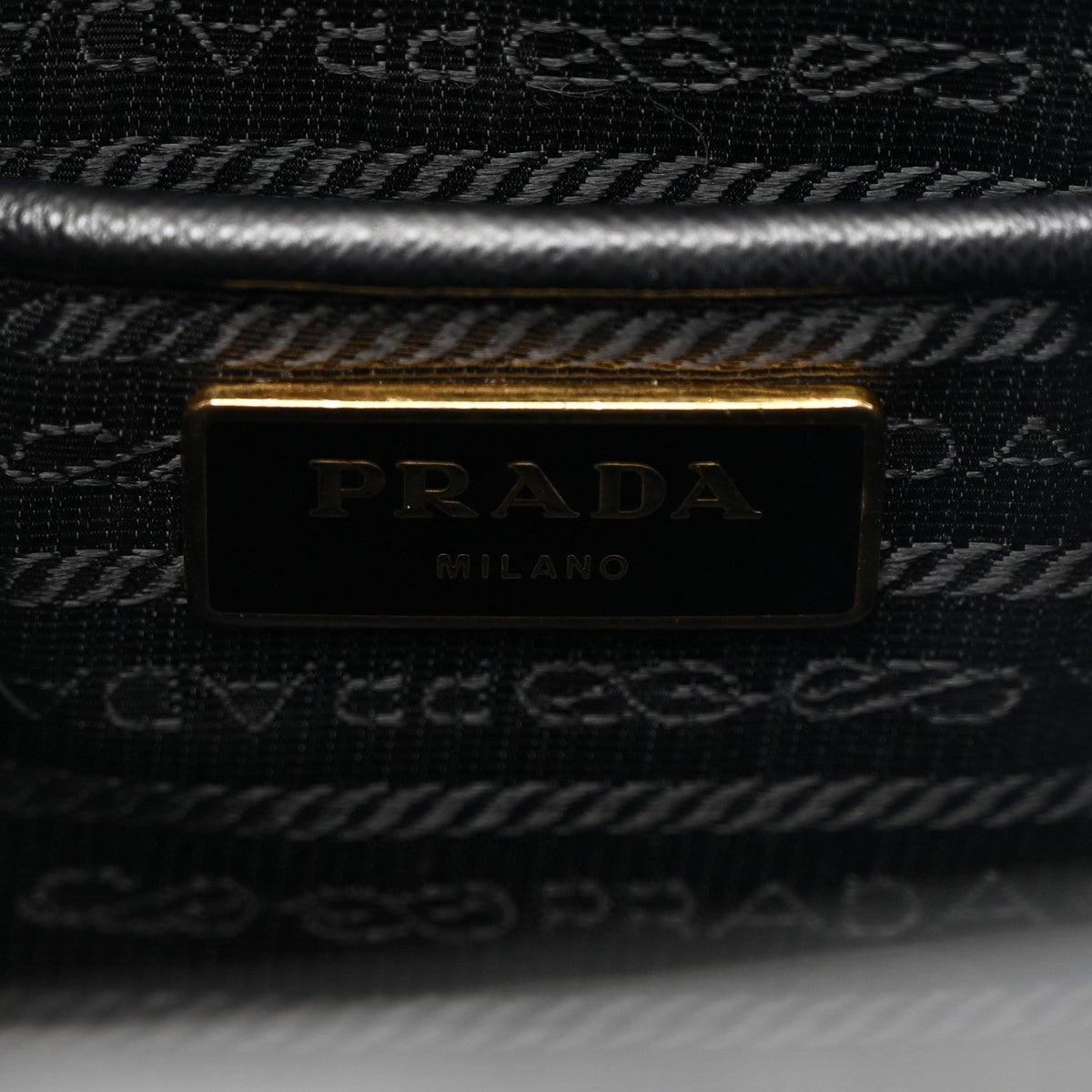 Medium Tote Bag - Black