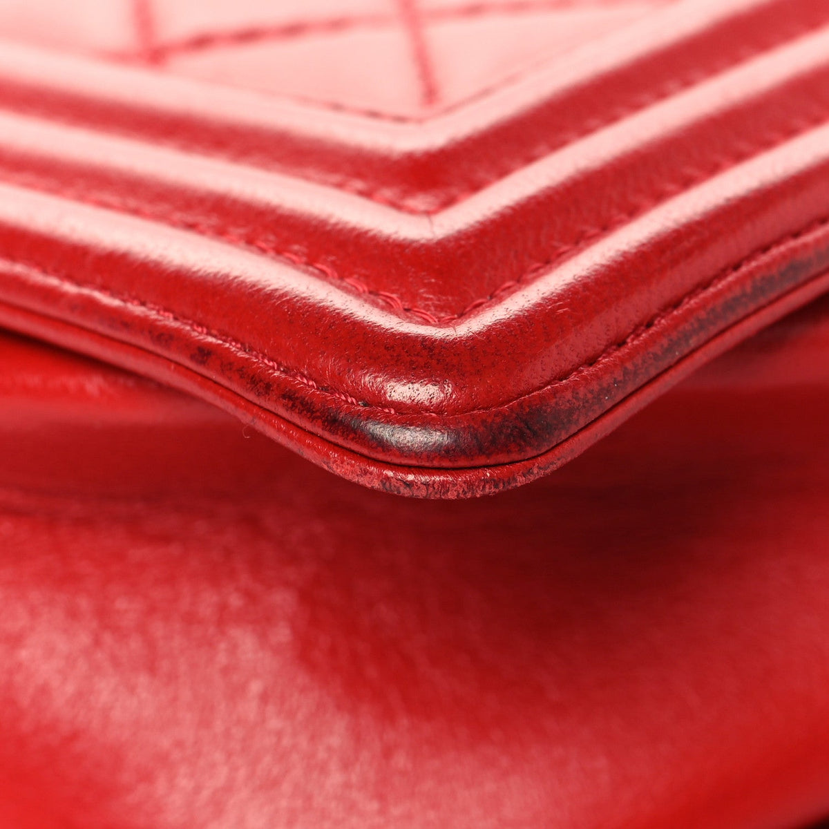 Medium Quilted Lambskin Flap Shoulder Bag - Red