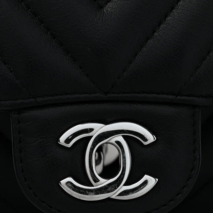 Medium Quilted Lambskin Flap Shoulder Bag - Black