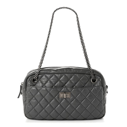 Medium Quilted Calfskin Handbag - Grey