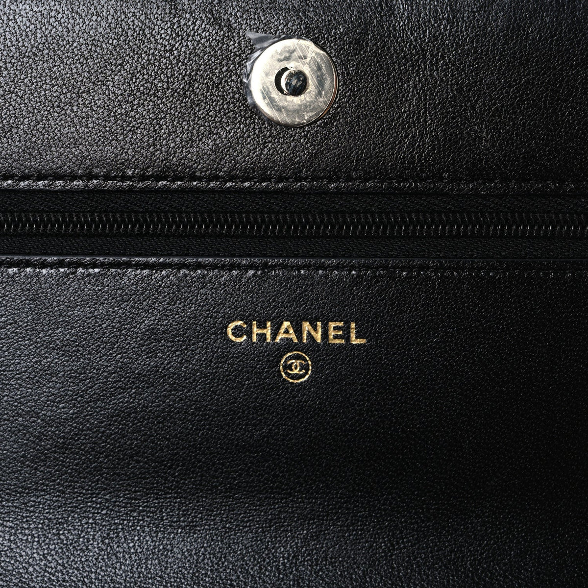Quilted Lambskin Wallet Bag - Black
